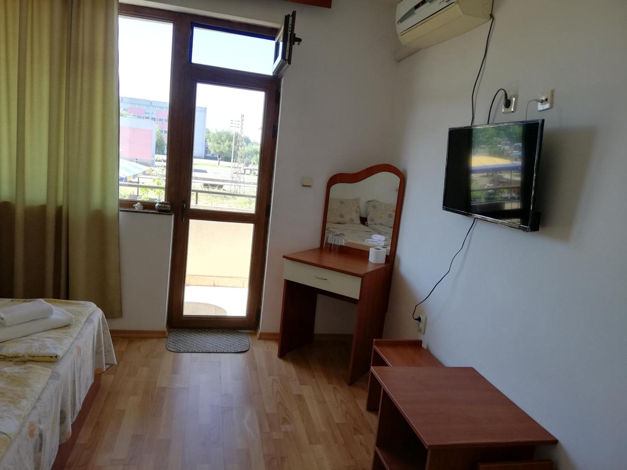 Hotel Strinava Primorsko Exterior foto